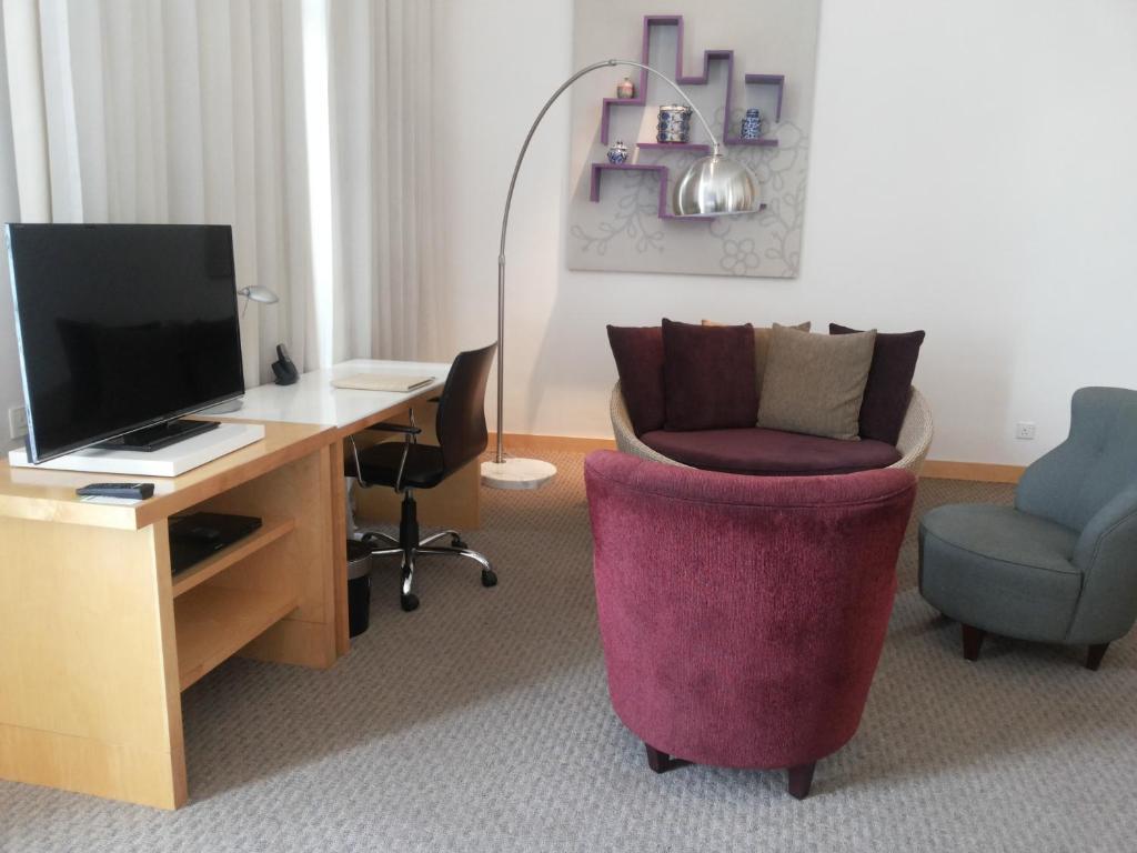 10 Room Premium