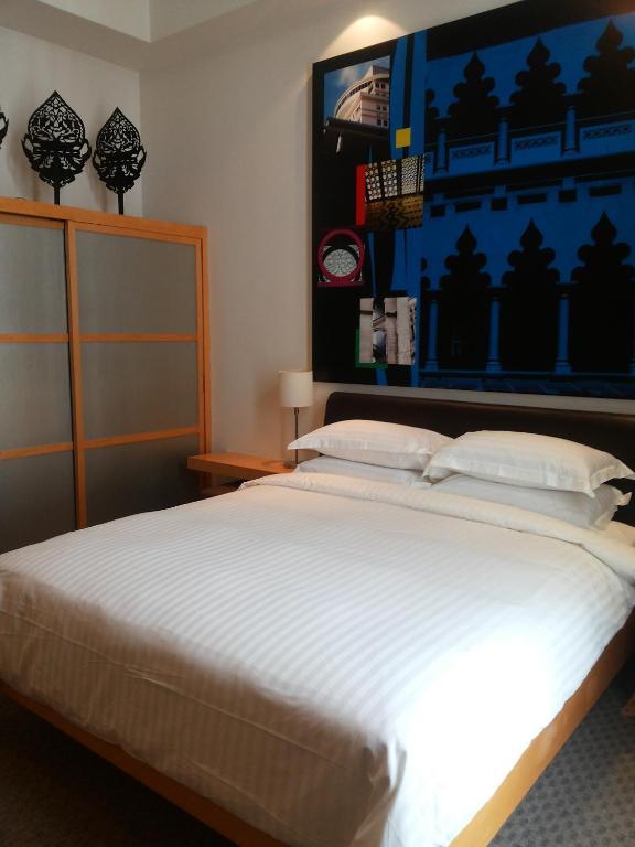 10 Room Premium